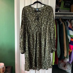 Old Navy Green Floral Dress *TALL*